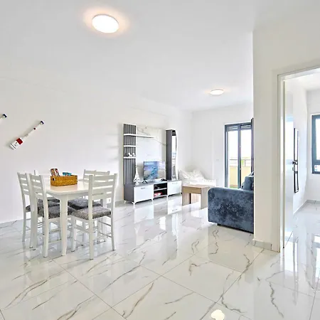 Appartamento Blue Slide House - 1Br, Waterpark, Shoreline Golem (Tirana)