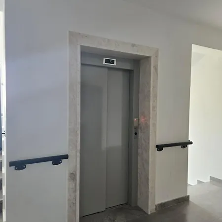 Blue Slide House - 1br, Waterpark, Shoreline 골렘